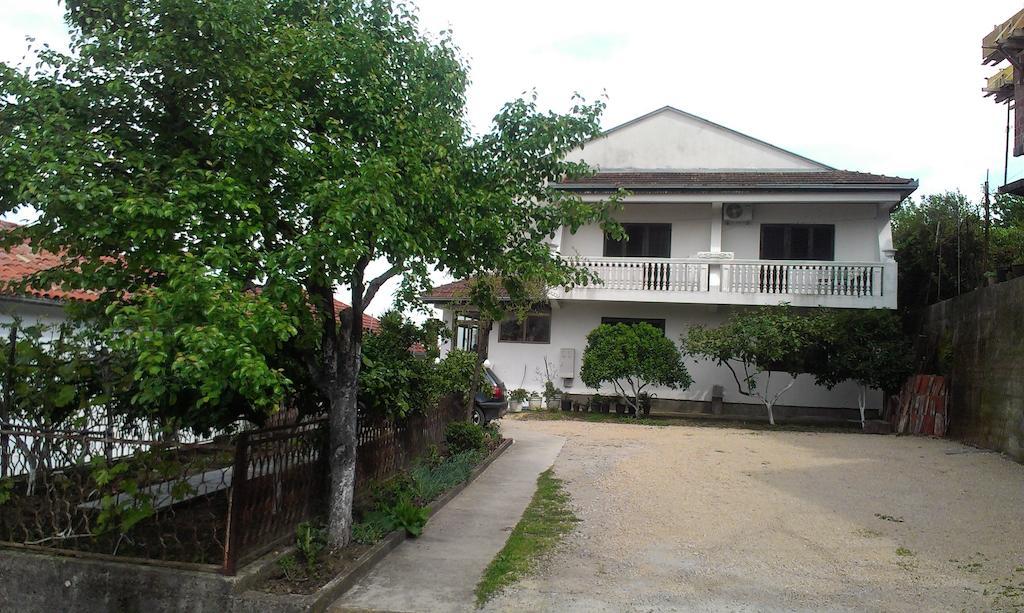 Guesthouse Sinani Ulcinj Exterior foto