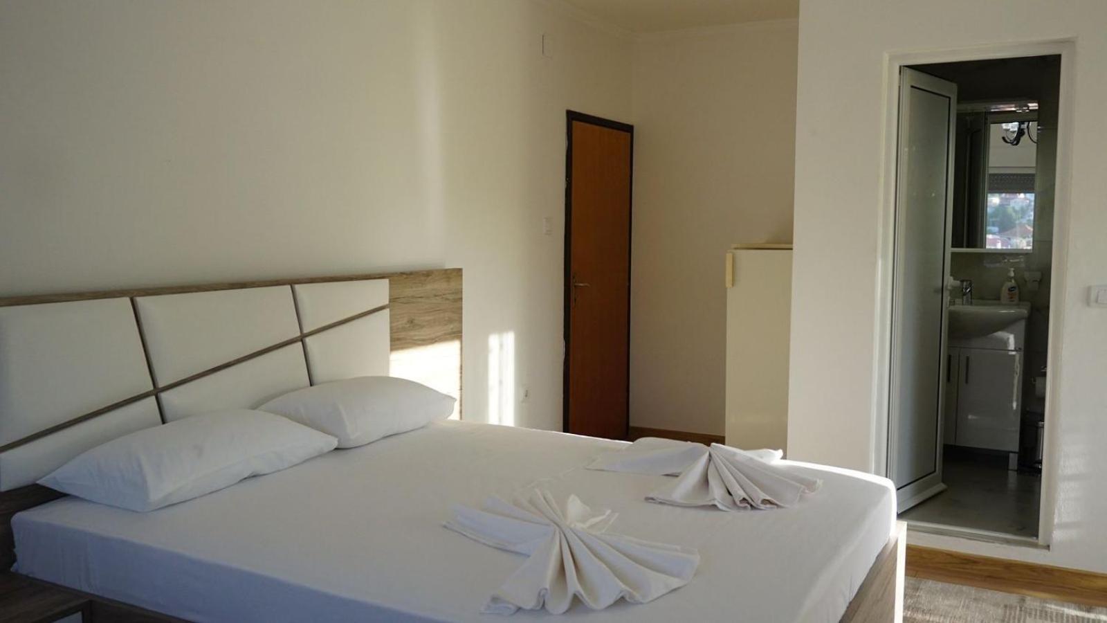 Guesthouse Sinani Ulcinj Exterior foto